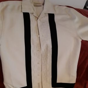 Selling casual yet dressy Cubavera shirts. Size sm